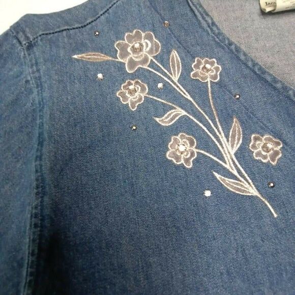 Jaclyn Smith Womens Plus Sz X Denim 3/4 Sleeve Embroidered And Studded Top - Picture 2 of 8